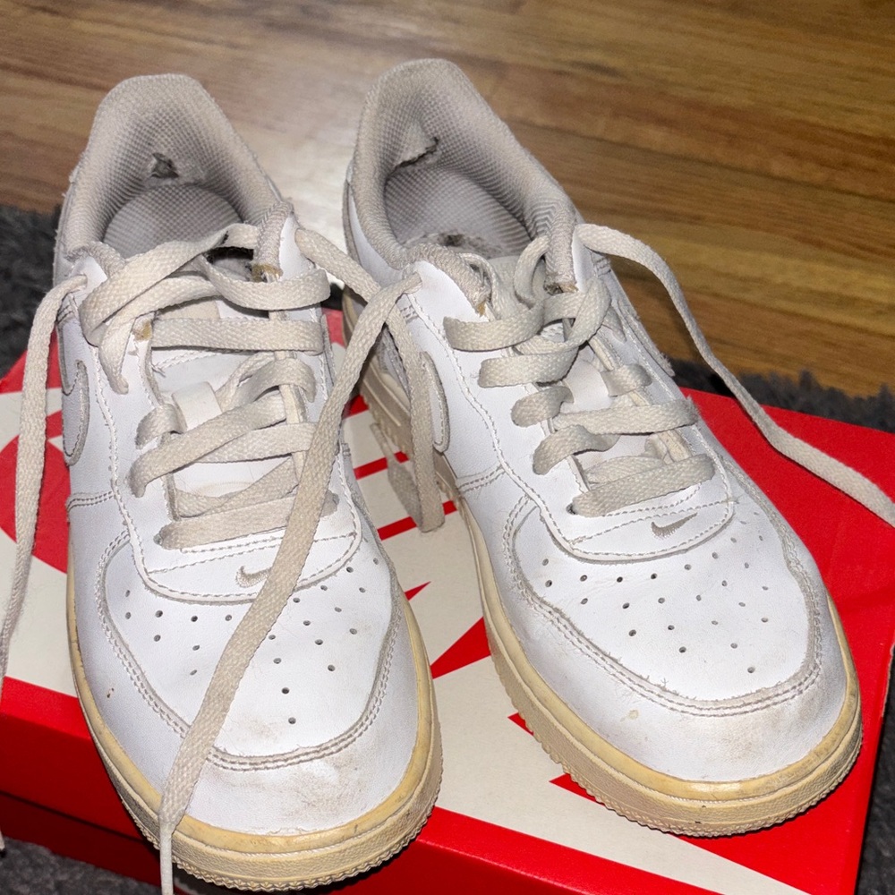 Nike White